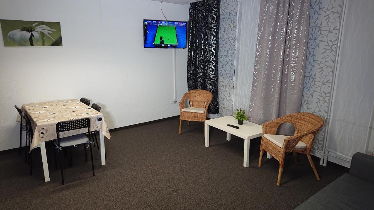Apart- Aparthotel *